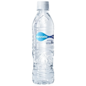 Botella de Agua Nevada 355 ml sobre fondo blanco
